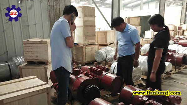 歡迎劉總來(lái)我廠參觀并達(dá)成鏈輪軸組維修新合作！