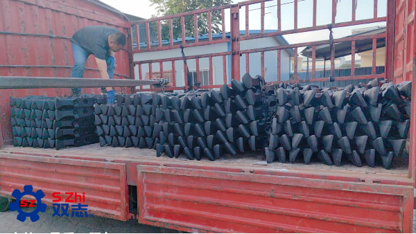 河南雙志：發(fā)貨忙不停，全力為客戶