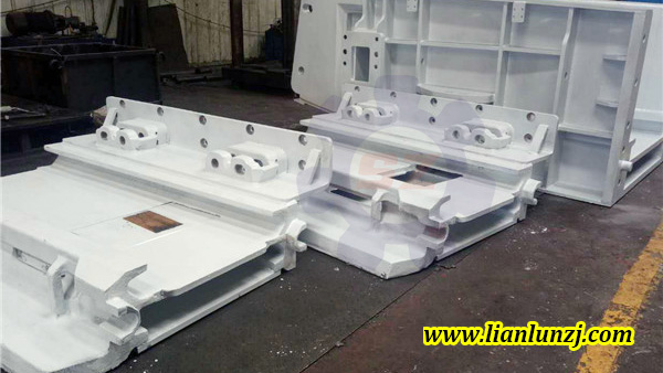 107SF26中部槽、103S10/08WC過渡槽、7SD31401罩筒發(fā)貨-河南雙志